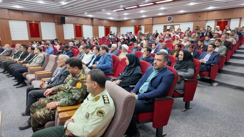 تصاویر/دومین جلسه شورای اداری شهرستان کاشان باحضورامام جمعه
