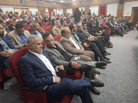 تصاویر/دومین جلسه شورای اداری شهرستان کاشان باحضورامام جمعه