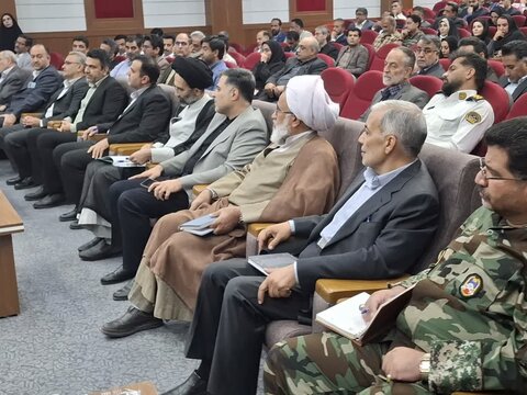 تصاویر/دومین جلسه شورای اداری شهرستان کاشان باحضورامام جمعه
