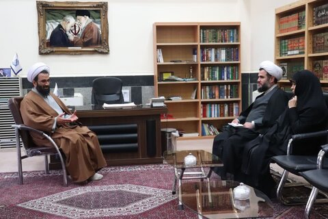 تصاویر/ «همایش خانواده مهدوی» ویژه والدین پایه چهارم مدرسه علمیه امام خامنه ای ارومیه