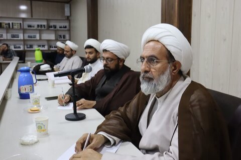 تصاویر/ کرسی علمی در مدرسه علمیه امام خمینی (ره) ارومیه