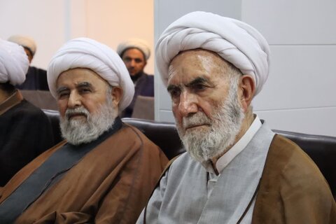 تصاویر/ جلسه شورای روحانیت ارومیه با طلاب شاغل در آموزش و پروش