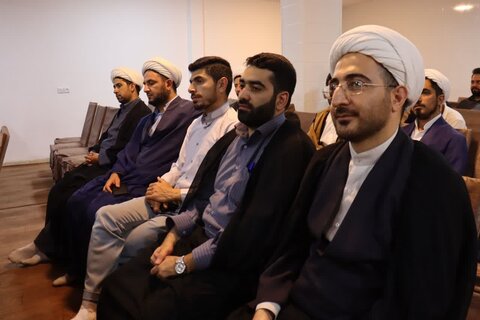تصاویر/ جلسه شورای روحانیت ارومیه با طلاب شاغل در آموزش و پروش