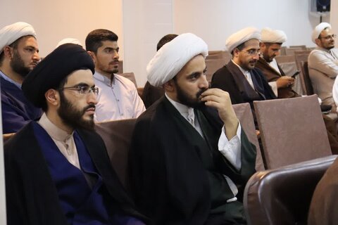 تصاویر/ جلسه شورای روحانیت ارومیه با طلاب شاغل در آموزش و پروش