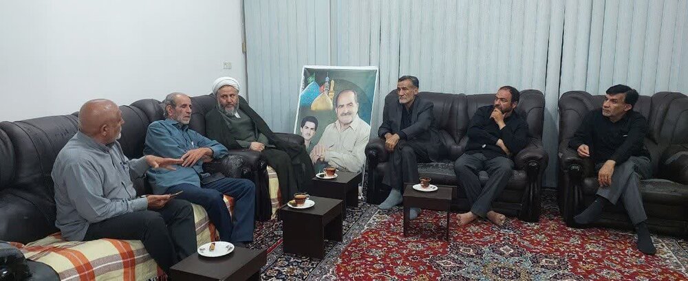 امام جمعه آران و بیدگل با خانواده شهید هاشمی دیدار کرد+ عکس