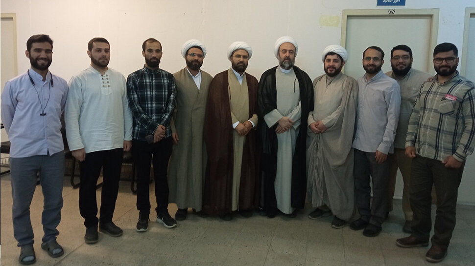 برگزاری اردوی آموزشی-زیارتی طلاب و مبلغین فعال در طرح«تربیت اسلامی کودک و نوجوان»