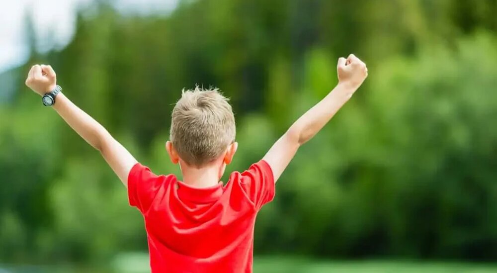 چگونه کودک خود را قوی تربیت کنیم؟