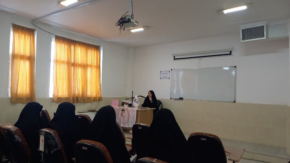 با تغذیه مناسب، می‌توان از بروز بسیاری از بیماری‌ها پیشگیری کرد