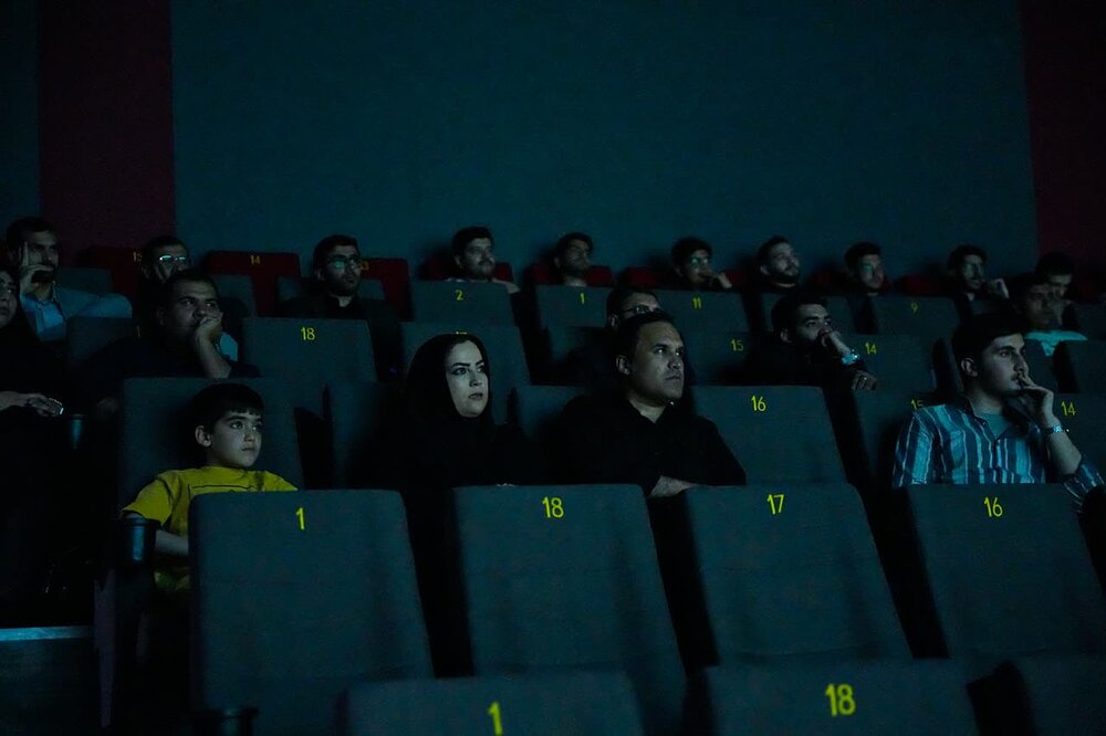 مستند «موتورسوران» در ارومیه اکران شد