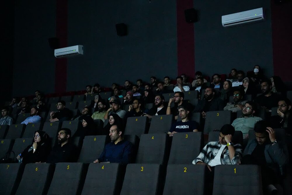 مستند «موتورسوران» در ارومیه اکران شد