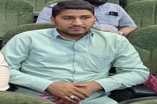 تلاش‌های رسانه‌ای طلبه سرپل ذهابی در حوزه بسیج مورد تجلیل قرار گرفت+عکس