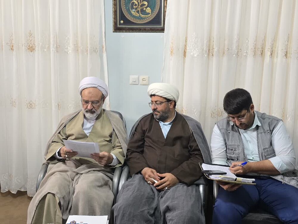 برگزاری جلسه بررسی امکان اجرای طرح «تدبر در قرآن» در حوزه علمیه خواهران یزد + عکس