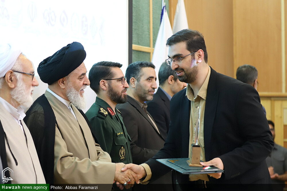 گزارشی از ایستگاه پایانی دهمین جشنواره رسانهای ابوذر استان قم / جشنواره بدون توقف + اسامی برگزیدگان