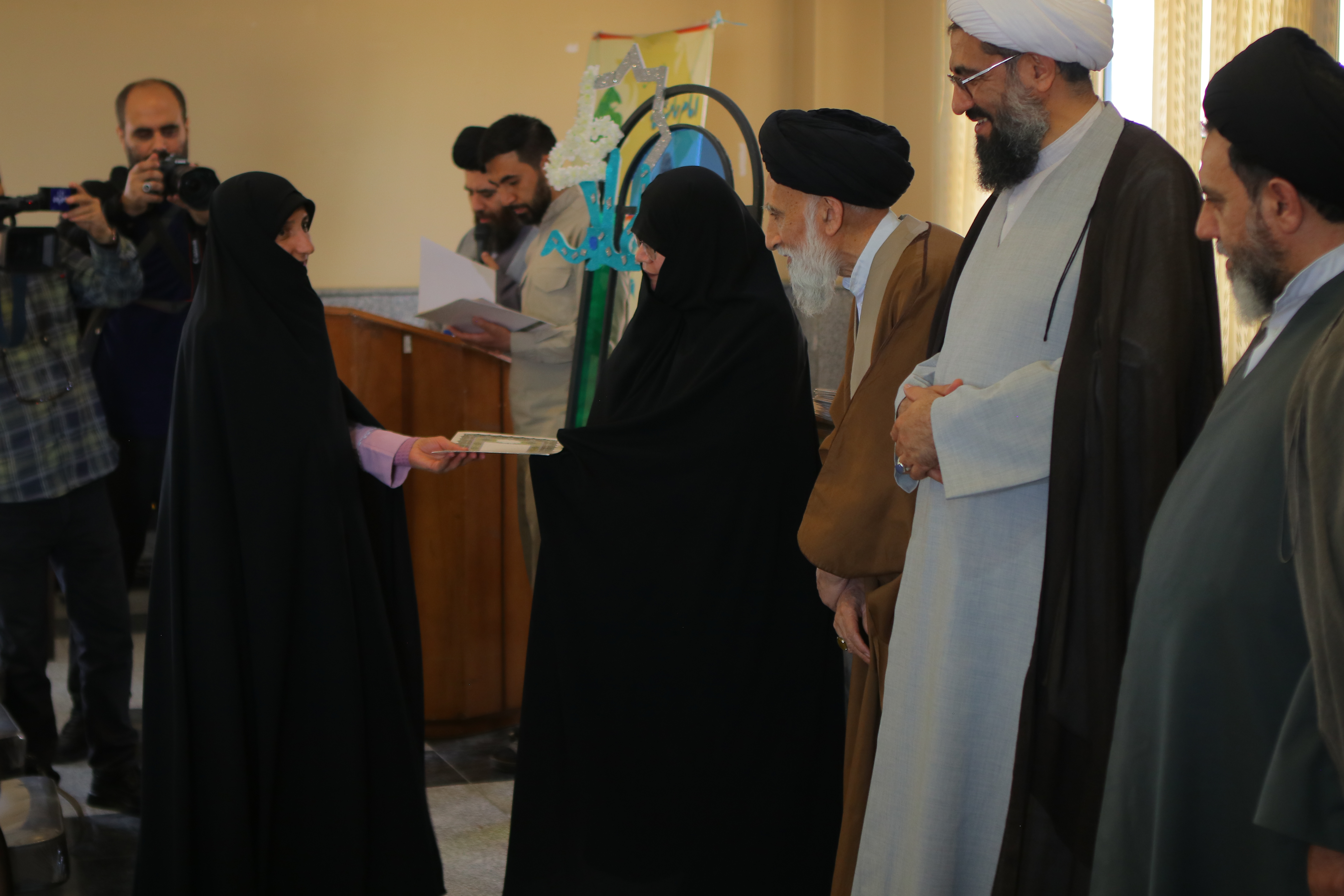 تصاویر/ تجلیل از نفرات برتر جشنواره علامه حلی استان همدان