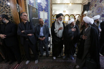 تصاویر / مراسم بزرگداشت حجت الاسلام نقده دوزان در حسینیه بنی فاطمه اصفهان