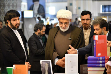 نظام آموزشی جدید حوزه خواهران در راستای تحقق منویات رهبر معظم انقلاب است/تجلی غنای علمی آثار در نمایشگاه کتاب تهران