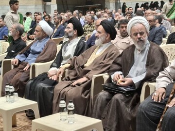 نخستین سالگرد شهدای خدمت در کاشان برگزار شد