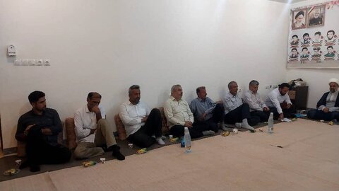 تصاویر/ نشست برنامه‌ریزی دهه امامت و ولایت در آبدان