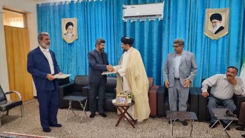 تصاویر/ دیدار کارکنان فنی و حرفه ای با امام جمعه گناوه