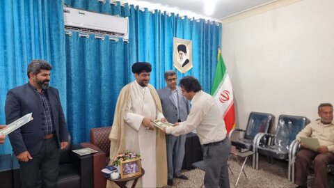 تصاویر/ دیدار کارکنان فنی و حرفه ای با امام جمعه گناوه