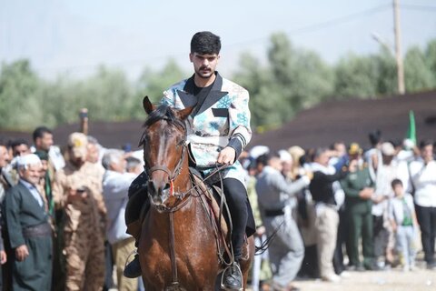 تصاویر رزمایش بزرگ بسیج عشایری کشور با عنوان میثاق  با ولایت در لرستان