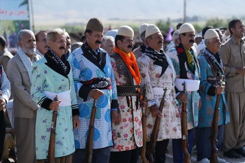 تصاویر رزمایش بزرگ بسیج عشایری کشور با عنوان میثاق  با ولایت در لرستان