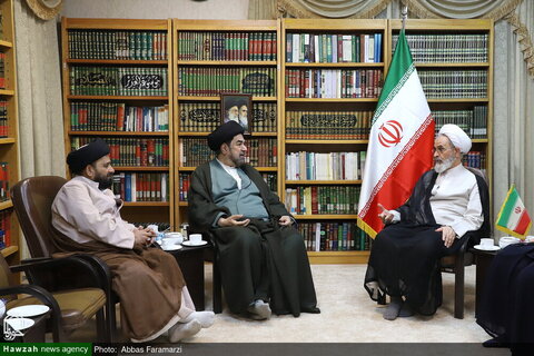 Photos/ Rencontre du président du Conseil indien des oulémas avec l'ayatollah A'rafi