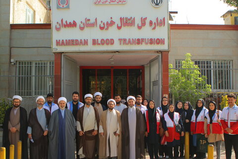 اهدای خون روحانیون و طلاب استان همدان