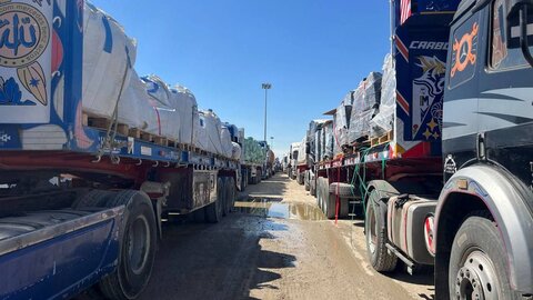 غزہ میں شدید انسانی بحران کے بعد 9 امدادی ٹرکوں کو داخلے کی اجازت