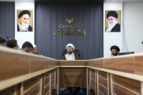 تصاویر/ نشست هم اندیشی مبلغین فضای مجازی