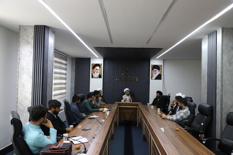 تصاویر/ نشست هم اندیشی مبلغین فضای مجازی