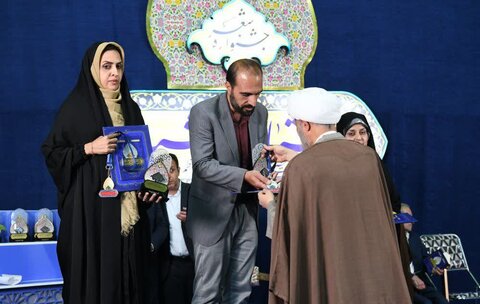 تصاویر| آیین اختتامیه جشنواره شعر آستانه خورشید