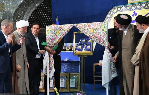 تصاویر| آیین اختتامیه جشنواره شعر آستانه خورشید