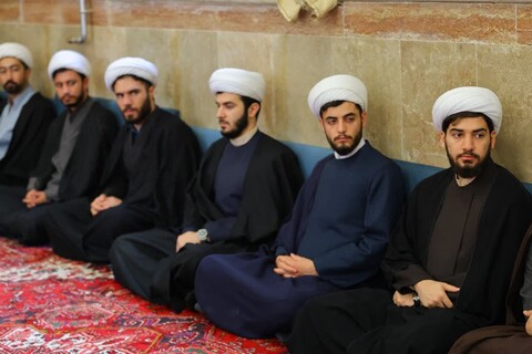 تصاویر | درس اخلاق نماینده ولی فقیه در استان  در مدرسه علمیه امیرالمومنین (ع) تبریز