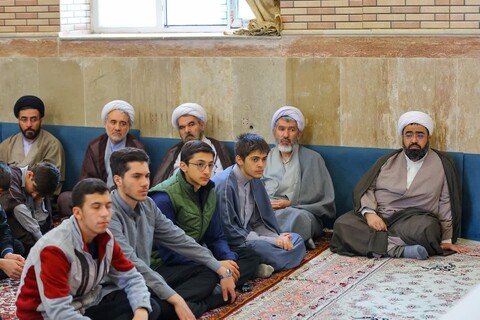 تصاویر | درس اخلاق نماینده ولی فقیه در استان  در مدرسه علمیه امیرالمومنین (ع) تبریز