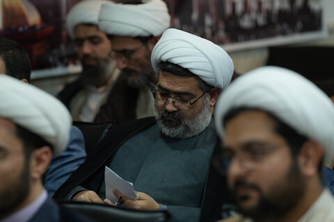 تصاویر/دیدار مدیران روحانی مدارس آموزش و پرورش خوزستان با معاون تبلیغ و امور فرهنگی حوزه های علمیه کشور