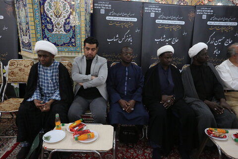 تصاویر / مراسم بزرگداشت حجت الاسلام نقده دوزان در حسینیه بنی فاطمه اصفهان