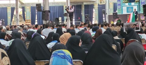 تصاویر/حضور طلاب موسسه آموزش عالی ریحانة النبی (ی)اراک در مراسم سالگرد شهدای خدمت