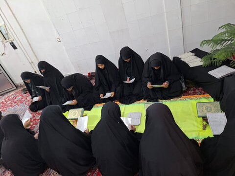 تصاویر/برگزاری مراسم ختم‌ قرآن  به مناسبت شهادت شهدای خدمت در آستانه