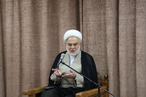 تصاویر/ جلسه درس اخلاق در حوزه علمیه خاتم الانبیاء سنندج