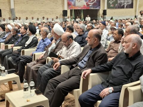 تصاویر / مراسم اولین سالگرد شهدای خدمت در ناحیه مقاومت بسیج کاشان