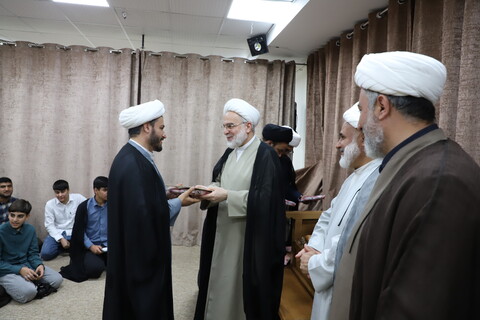 تصاویر/ تجلیل از اساتید و طلاب برتر حوزه علمیه خاتم الانبیاء سنندج