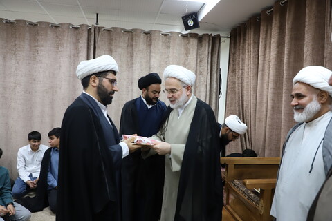 تصاویر/ تجلیل از اساتید و طلاب برتر حوزه علمیه خاتم الانبیاء سنندج