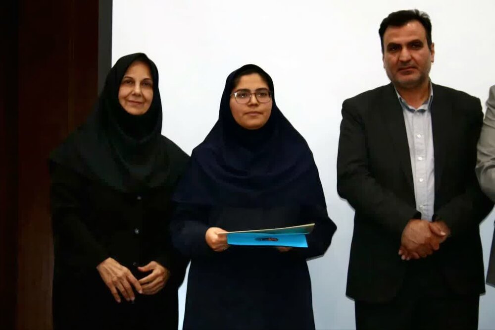 مدیران روابط عمومی دستگاه‌های اجرایی شهرستان کاشان تقدیر شدند + عکس