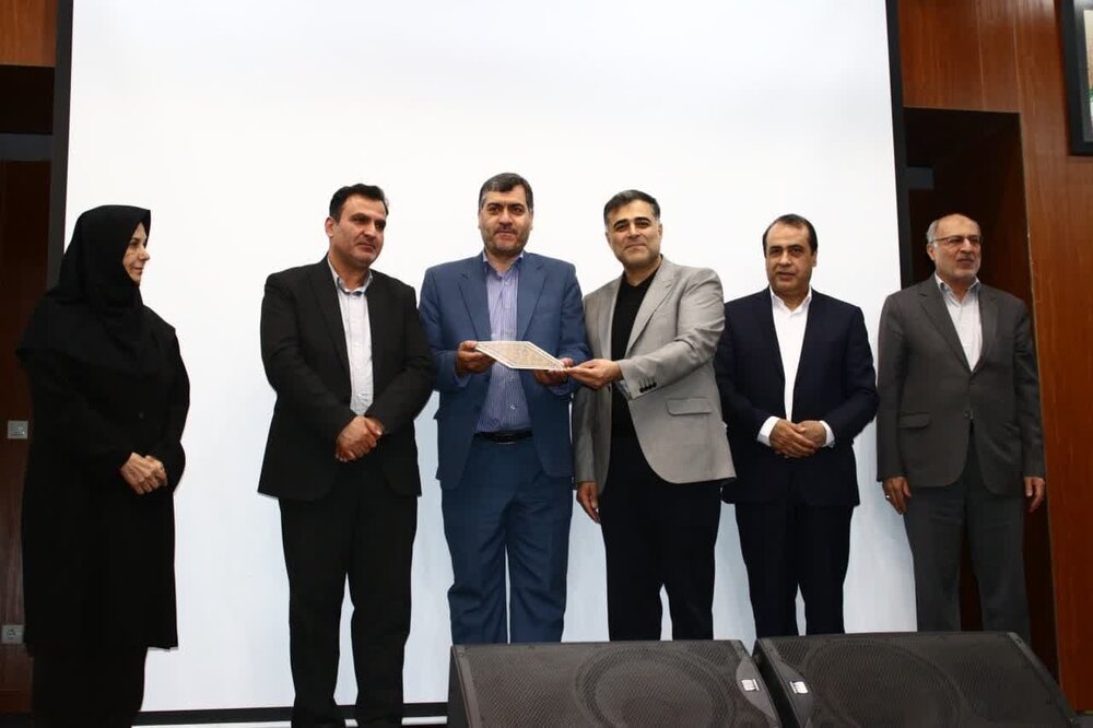 مدیران روابط عمومی دستگاههای اجرایی شهرستان کاشان تقدیر شدند + عکس