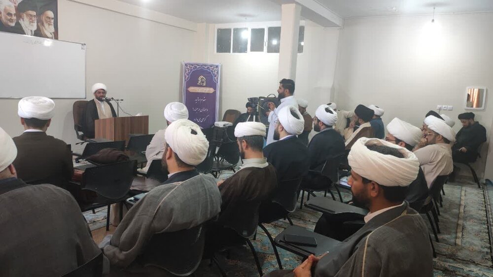 آغاز دوره دانش‌افزایی «تربیت مدیر آموزشی» ویژه معاونان آموزش مدارس علمیه خوزستان در قم