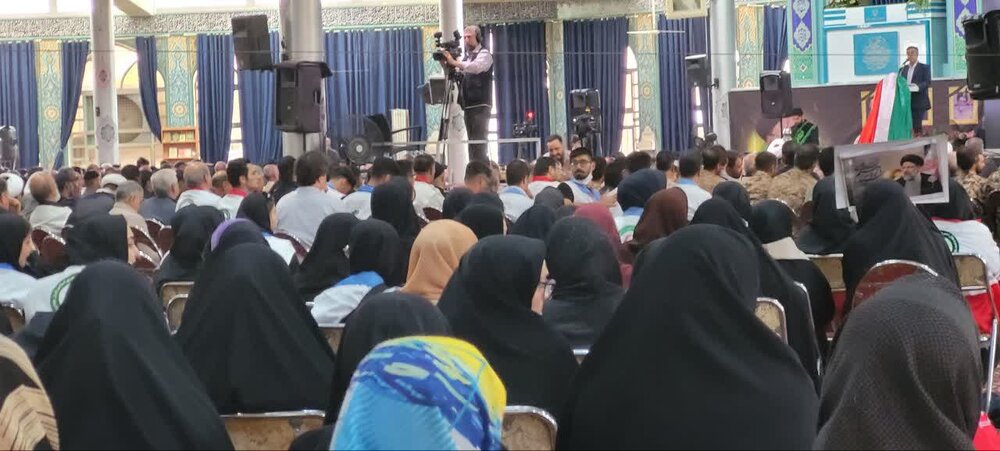 تصاویر/ حضور طلاب موسسه آموزش عالی ریحانة النبی (س) اراک در مراسم سالگرد شهدای خدمت