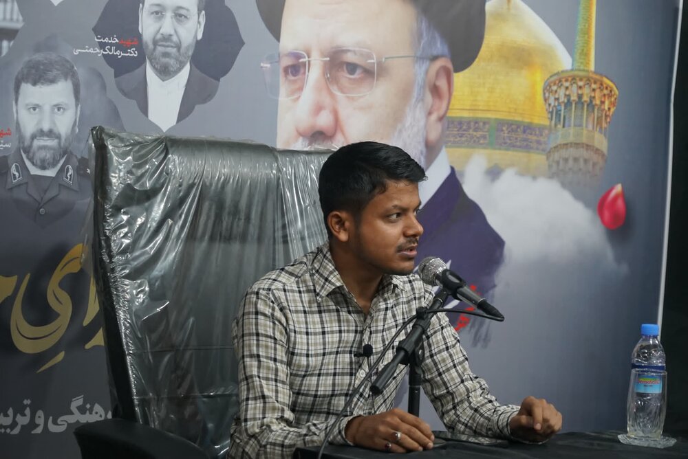 شہید رئیسی کی یاد میں مدرسہ الولایہ قم کا تعزیتی اجلاس