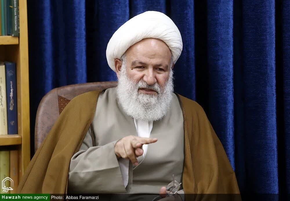 لزوم طراحی الگوی نوین اقتصادی بر مبنای اندیشه اسلامی/ حوزه و دانشگاه در تحقق شعار سال هم‌افزا شوند