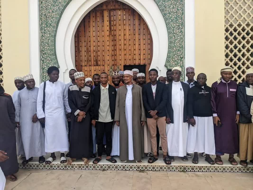 Mufti Mkuu wa Tanzania akutana na wanafunzi wa kitanzania katika ziara yake nchini Morocco
